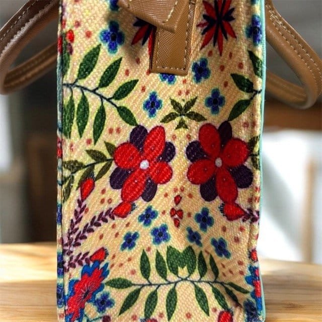 Handcrafted Mexican Tote Bag–Embossed Leather & Floral Jute - Image 5